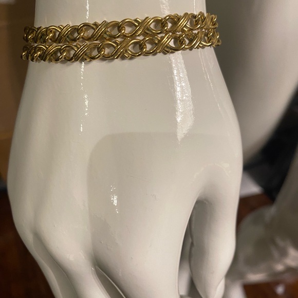 Elegant Gold Chain double Bracelet - Picture 5 of 5
